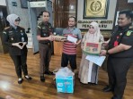 Usai Bebas Lewat Restorative Justice, Kejari Pekanbaru Beri Bantuan ke Tersangka Curanmor