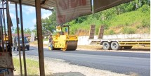 Dinas Pekerjaan Umum dan Penataan Ruang ( PUPR) kab. kampar langsung tuntaskan jalan jelek menuju kantor Bupati.