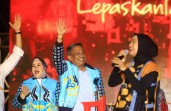 Ratusan Ribu Warga Padati Malam Puncak HUT ke-26 Rokan Hulu, Rayola dan Kotak Guncang Panggung Pesta Rakyat