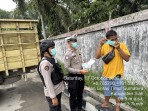 Antisipasi Dampak Kabut Asap, Personil Polsek Minas Rutin Bagikan Ratusan Masker