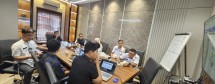Suasana pertemuan PLN UP2K Riau dan Dinas ESDM Provinsi Riau dalam memperkuat sinergi percepatan pembangunan jaringan listrik desa di sejumlah wilayah Riau.