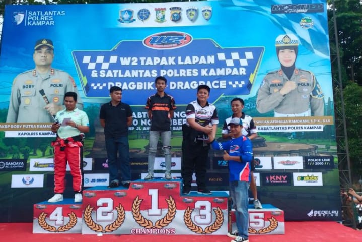 Duel Sengit  Relly Kurniawan & Dimas Putra Tampil Perkasa di Kejurda Dragbike-Dragrace Kampar