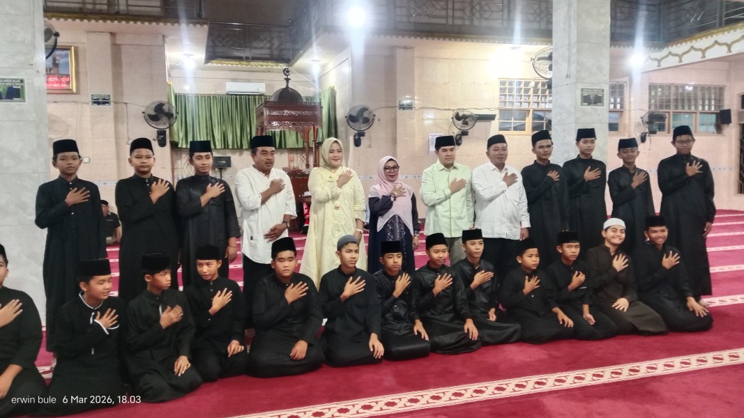 Peringati Nuzulul Qur’an 1447 H, Pemkab Kampar,Plt Kadis PUPR Kampar Afruddin Amga Hadiri Safari Ramadhan di Masjid Al Ittihat Kuok