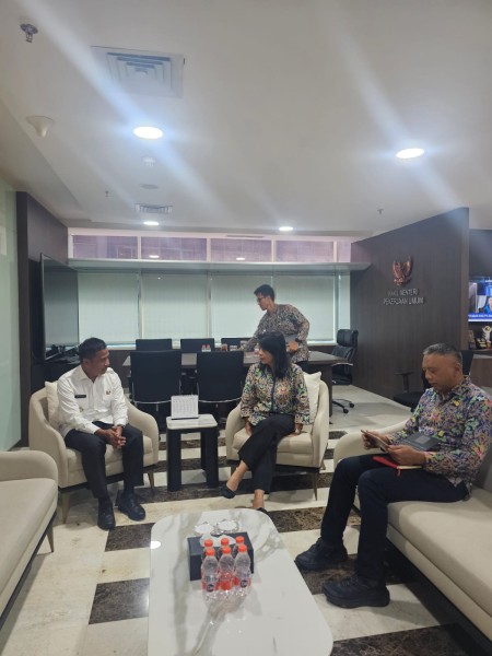 Bupati Kampar Sambangi Kementerian PU Ajukan Pembangunan Empat Ruas Jalan Strategis