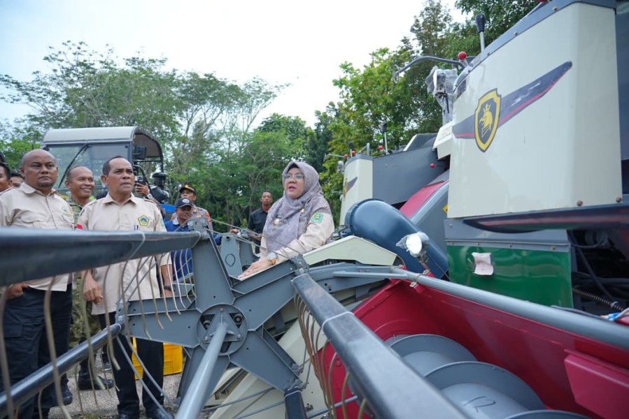 Lantik Pengurus KTNA Siak, Bupati Afni Tegaskan Pemda Siap Dampingi Petani dan Nelayan