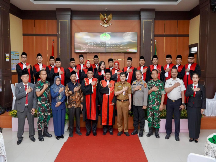 Pj Sekda Kampar Hadiri Sidang Pleno Laporan Tahunan Pengadilan Negeri Bangkinang Kelas 1B.