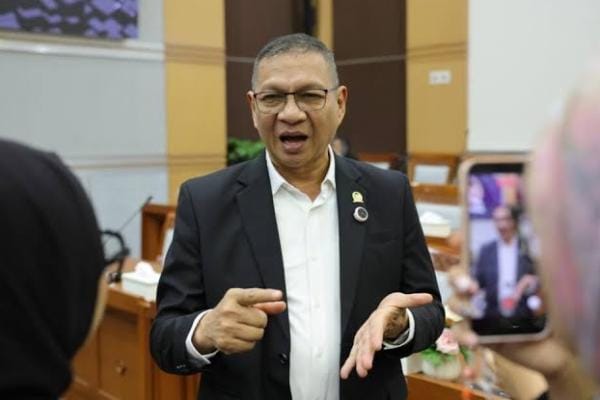 Muhammad Husni Ingatkan Jemaah Umrah: Jangan Panik, Utamakan Keselamatan di Tengah Konflik Timur Tengah