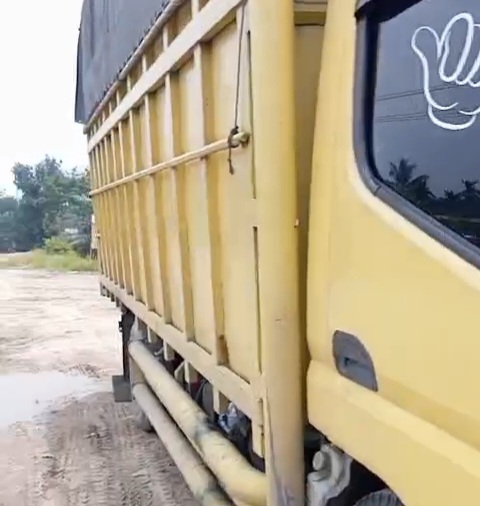 Mobil Diduga Bermuatan Solar Ilegal Terpantau di Seberida Inhu, Aktivitas Disinyalir Sudah Lama Berlangsung