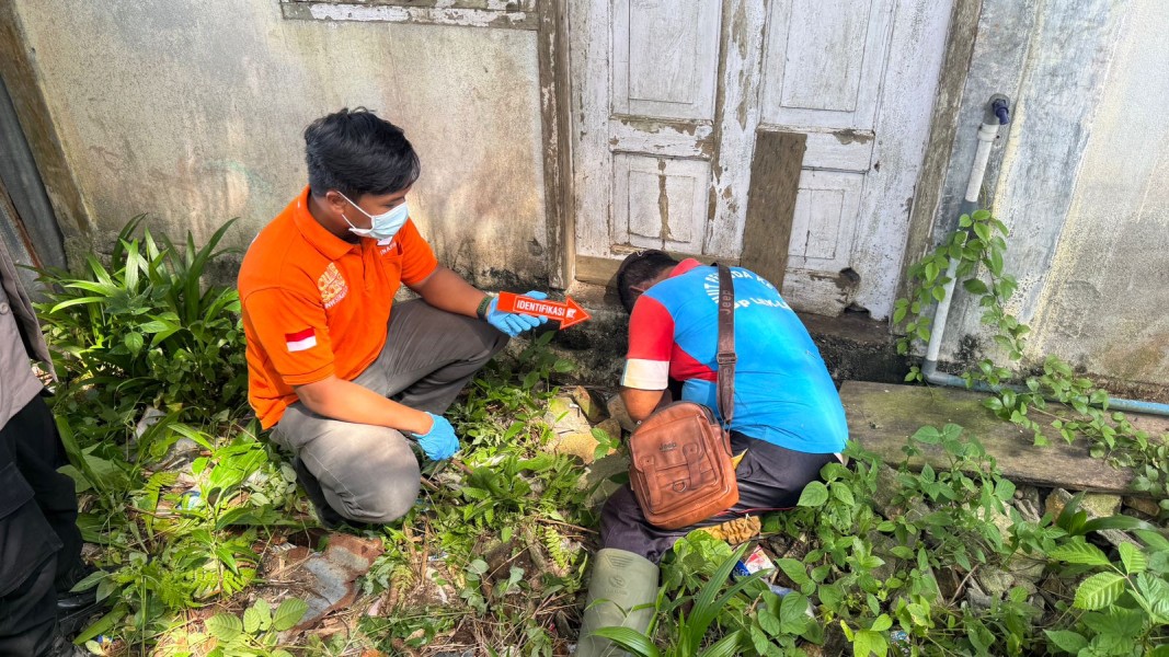 Polres Aceh Barat Evakuasi Buruh Sawit Ditemukan Meninggal di Johan Pahlawan