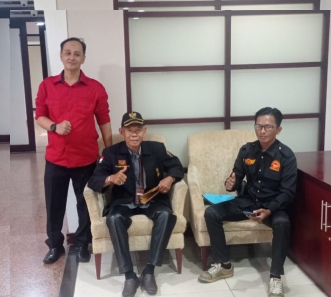 Dugaan Kasus Asusila di SMA Plus Riau, Laskar RMRB Desak Gubri Copot Kepsek dan Evaluasi Sekolah