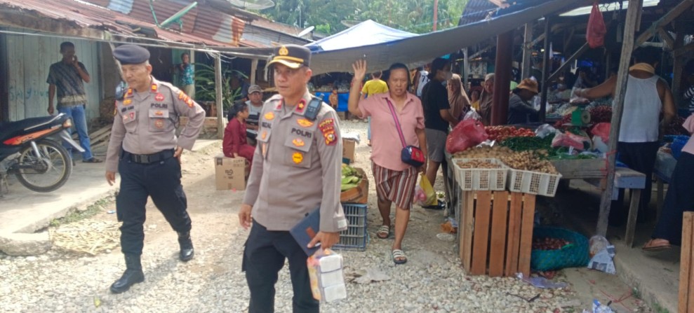 Kapolsek Minas Kompol Syahrizal Pimpin Giat Patroli di Pasar Bawah, Antisipasi C3 dan Pastikan Situasi Aman