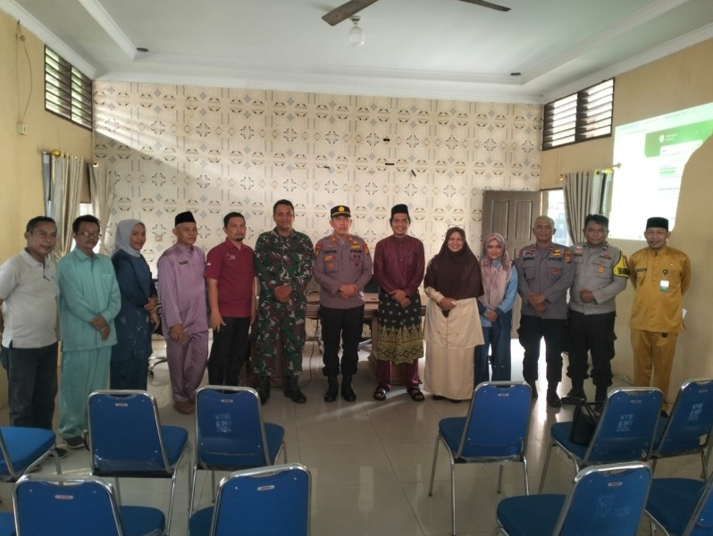 Koramil 03/Minas Hadiri Sosialisasi Perlindungan Sosial di Kantor Camat Minas