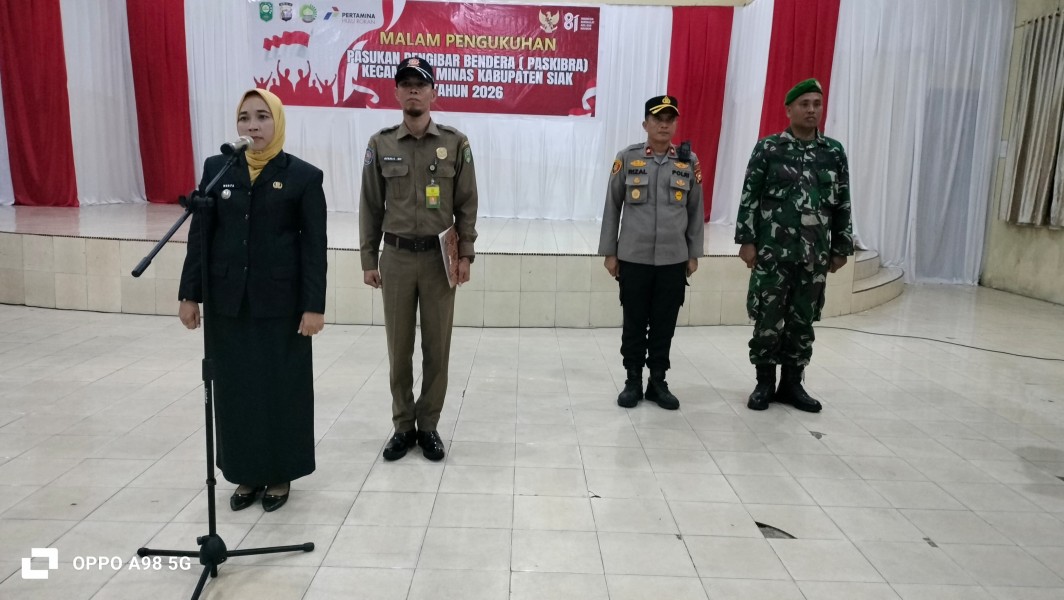 Kapolsek Minas Pimpin Pengamanan Malam Pengukuhan Paskibra Kecamatan Minas 2026