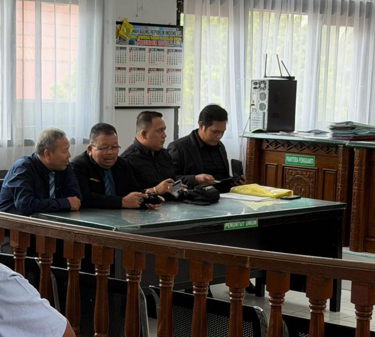 KPK dan Para Penyidik Mangkir di Sidang Perdana Gugatan PMH Marjani