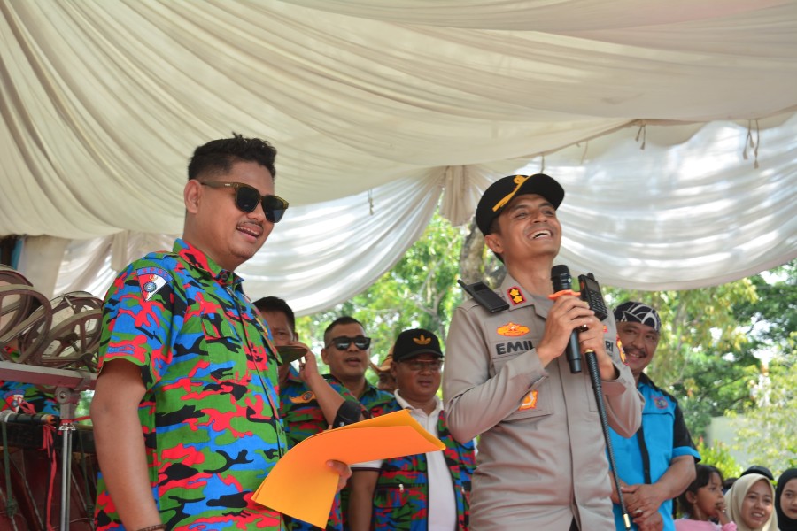 Peringatan May Day di Rohul Berjalan Khidmat Dengan Pengamanan Ketat dan Kejutan Humanis Dari Kapolres