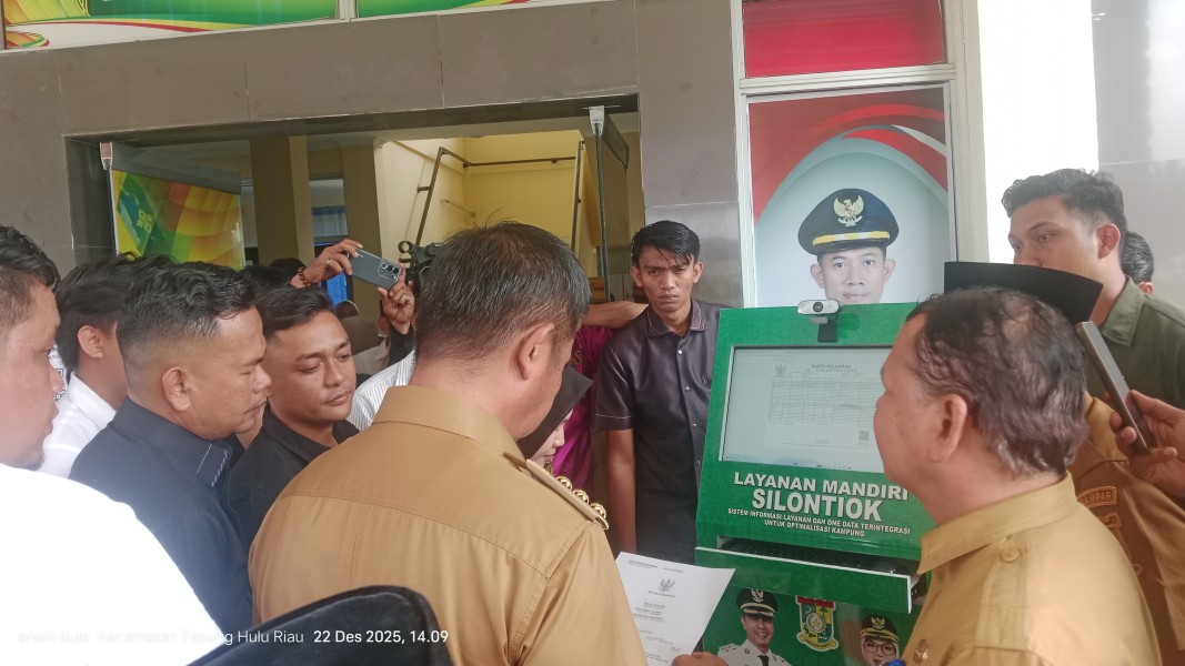 Launching PATEN CETAR Terintegrasi Aplikasi Silontiok di Tapung Hulu di uji langsung Bupati kampar.