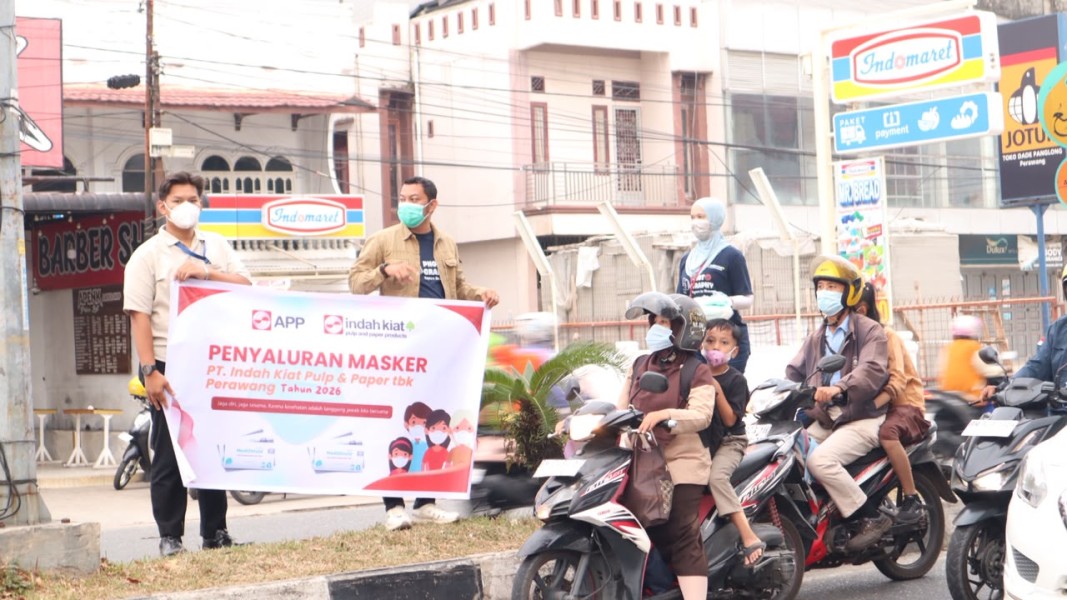 Kualitas Udara Menurun Akibat Karhutla, IKPP Perawang Salurkan Puluhan Ribu Masker untuk Masyarakat