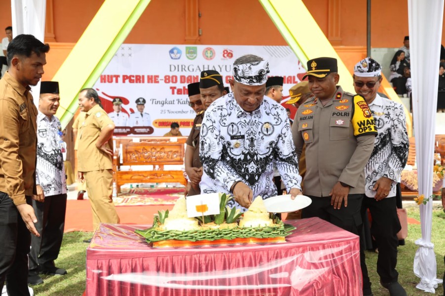 Bupati Anton Komitmen Berikan Kesejahteraan Guru