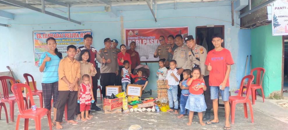 Sambut Hari Paskah 2024, Polsek Minas Anjangsana Serahkan Bansos Ke Panti Asuhan El-Shadai