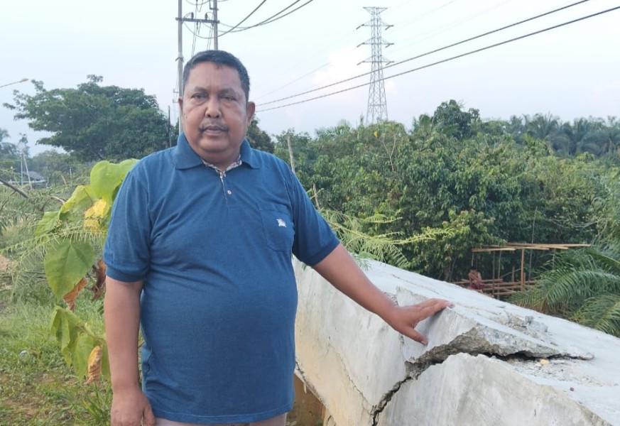 Turap Jalan Lingkar Baru Dibangun Sudah Retak, Diduga Asal Jadi