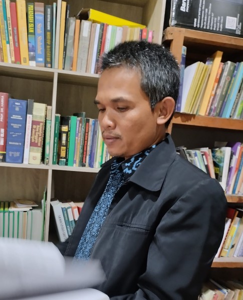 TANO ADAT DIGOMGOM IBADAT, ANTARA REALITA DAN IDEALITA
