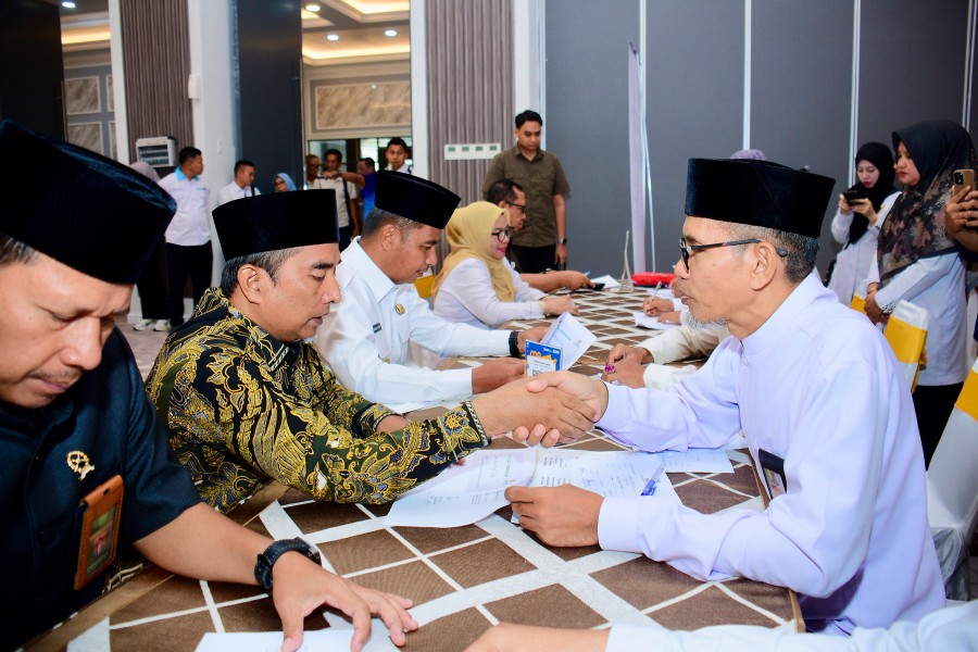 Launching Gerakan ZIS Capai Rp. 100 juta, Terobosan Baru, Bupati Kampar Berikan Apresiasi, Tunaikan ZIS ke Baznas Untuk Kesejahteran Masyarakat