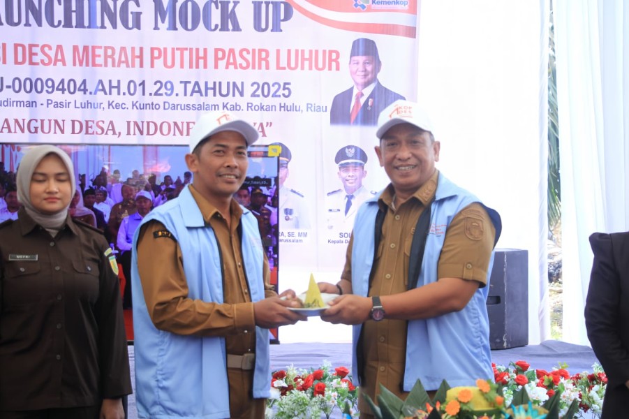 Presiden RI Prabowo Subianto Bersama Bupati Rohul Anton Dan Seluruh Kepala Daerah Se-Indonesia Launching Koperasi Desa Merah Putih