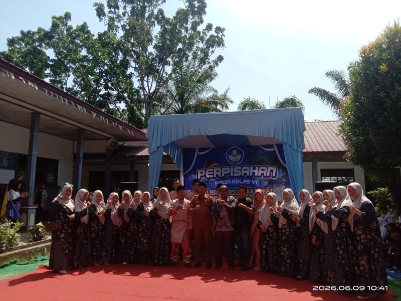 Wali Murid Gelar Perpisahan Kelas 6 di SDN 09 Minas Barat, Plt Kepsek Minta Acara Digelar Sederhana