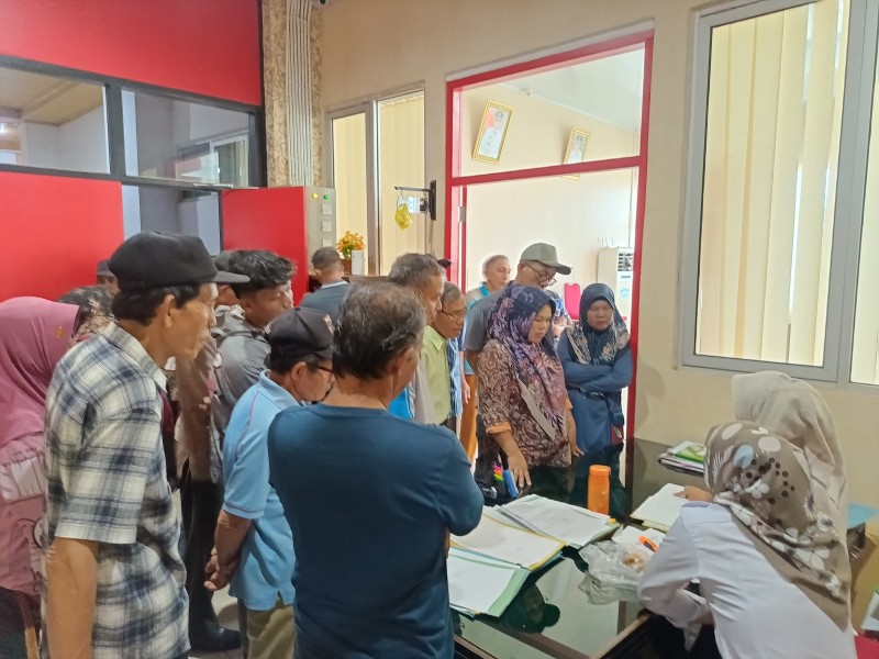 SELALU HINDARI AUDIENSI, FORUM PETANI BERSATU GERUDUK LAGI KANTOR BUPATI SELUMA, FPB: PEMKAB SELUMA ABAI ATASI KONFLIK FPB DENGAN PT SIL