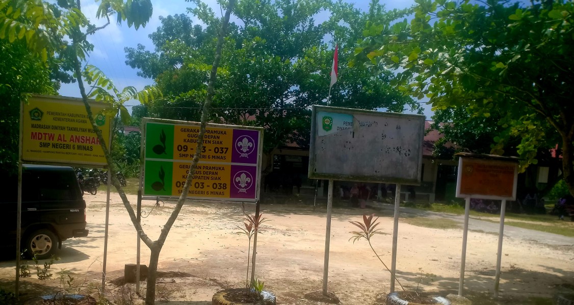 LSM Baladika Adiyaksa Nusantara Soroti Penolakan Siswa Pindahan di SMPN 6 Minas Akibat Ruang Kelas Penuh