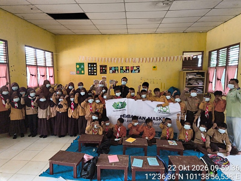 Yayasan Tzu Chi, APP Forestry Bersama PT Arara Abadi Distrik Duri 1 Bagikan Masker ke Sekolah di Lima Desa di Bengkalis dan Siak