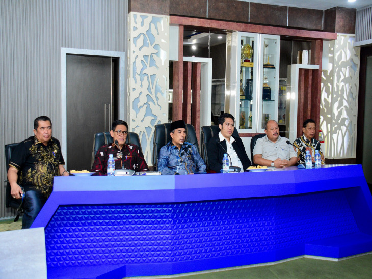 Pemkab Kampar Ikuti Zoom LKPD Tahun 2025,Ruangan Command Center Lt.2