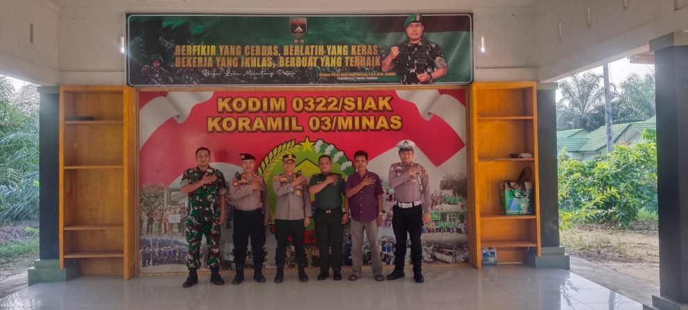 Kapolsek Minas Perkuat Sinergitas TNI–Polri Lewat Silaturahmi di Koramil 03/Minas