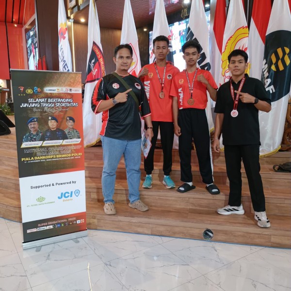 Tiga Atlet MMA Siak Raih Medali di Kejurnas Dankor Brimob di Depok, KONI  Beri Selamat