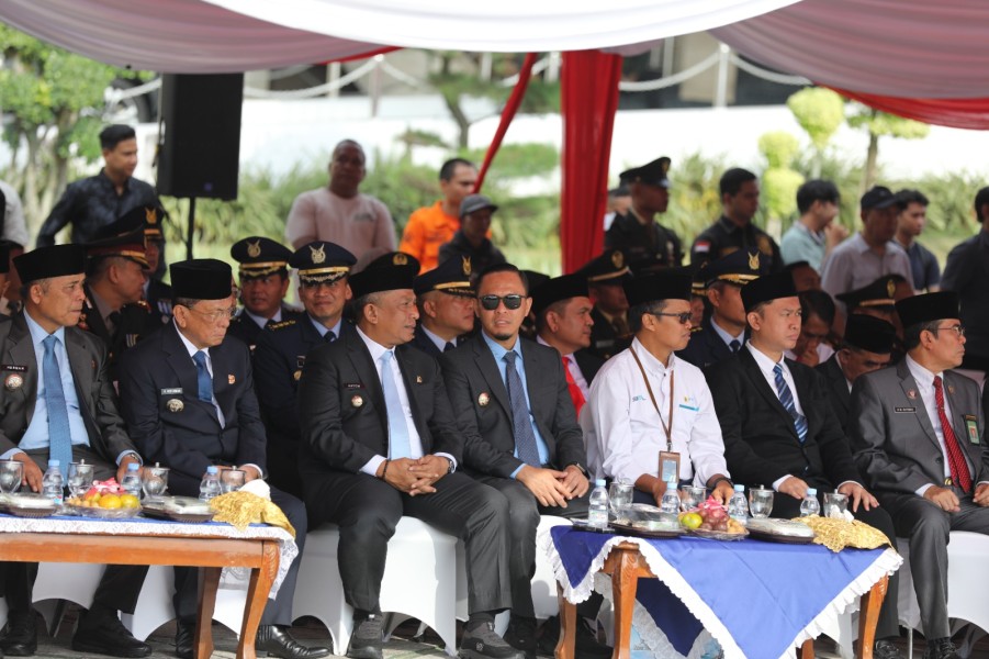 Bupati Rohul Hadiri Upacara HUT ke-80 TNI di Pekanbaru: TNI Tetap di Hati Rakyat