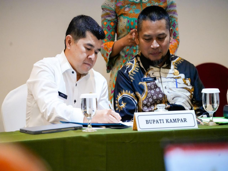 Plh. Sekda Kampar Ardi Mardiansyah Hadiri RUPS Luar Biasa PT. Bumi Siak Pusako Tahun 2025