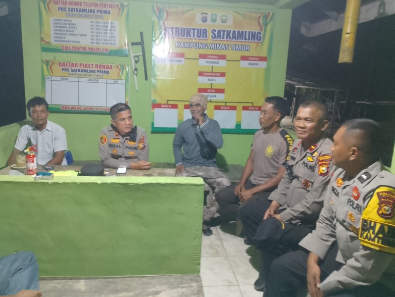 Kapolsek Minas Cek Kesiapan Pos Satkamling, Ajak Warga Perkuat Keamanan Lingkungan