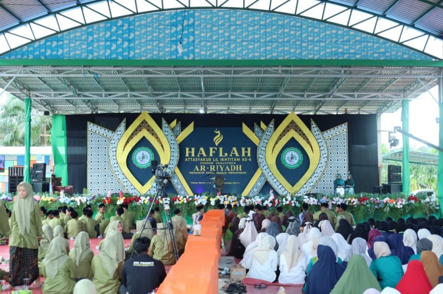 Bupati Afni : Peran Pondok Pesantren Cetak SDM berintegrasi dan Berakhlak