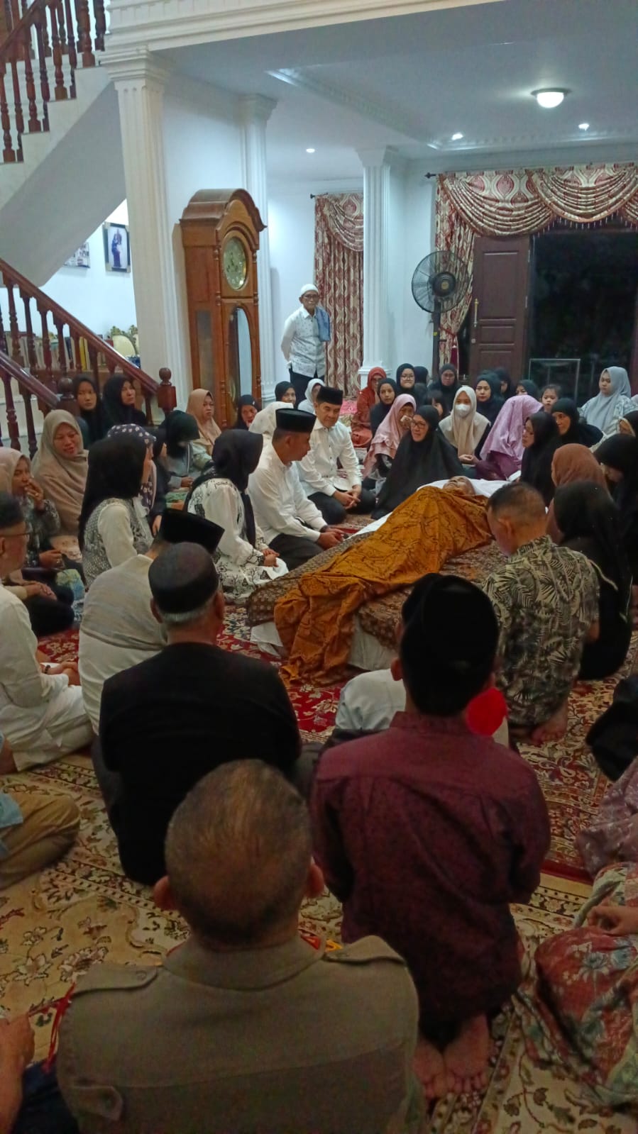 Bupati Kampar Melayat ke Kediaman Almarhum H. A. Zakir, SH, Mantan Wakil Bupati Kampar