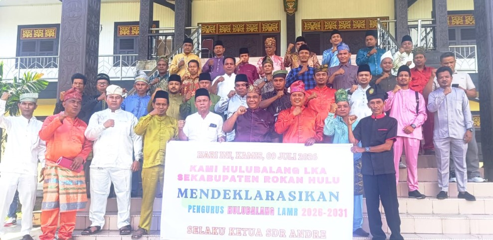 Darbi S.Ag Harap Hulubalang Rokan Hulu Menjadi Garda Terdepan Menjaga Adat, Persatuan, dan Kelestarian Lingkungan
