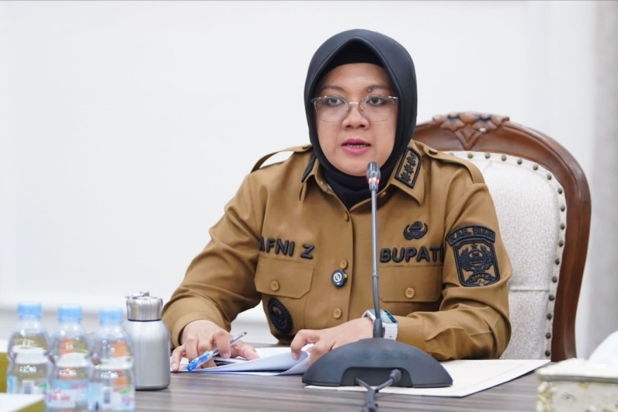 KABUT ASAP MENGANCAM, BUPATI AFNI MINTA PKS DI SIAK SETOP BAKAR JANJANG KOSONG