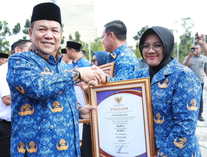 Peringatan HKN 2025, Pemkab Siak Raih Penghargaan UHC