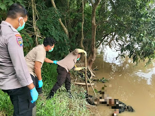 Mayat ditemukan di pinggir sungai Indragiri menggegerkan masyarakat setempat