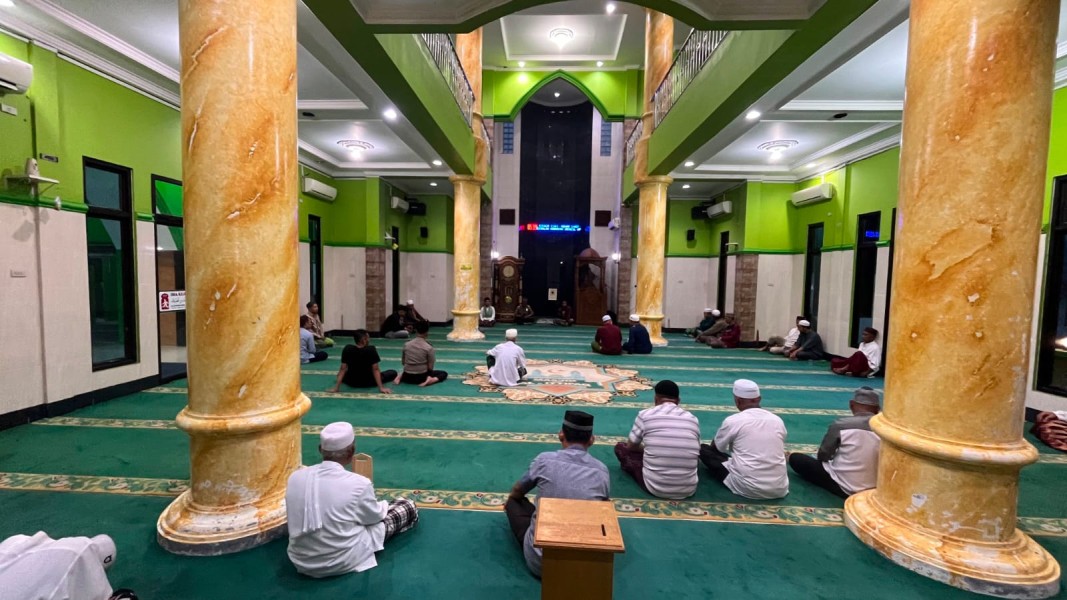 Pererat Silaturahmi dan Jaga Kamtibmas, Polresta Pangkalpinang Gelar Subuh Keliling di Masjid Al-Ittifaq