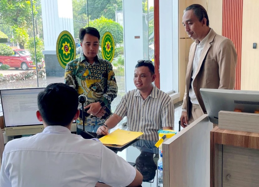 Diduga Abaikan Dua Putusan Mahkamah Konstitusi, Advokat Asal Jambi Guncang Jakarta Lewat Gugatan PMH