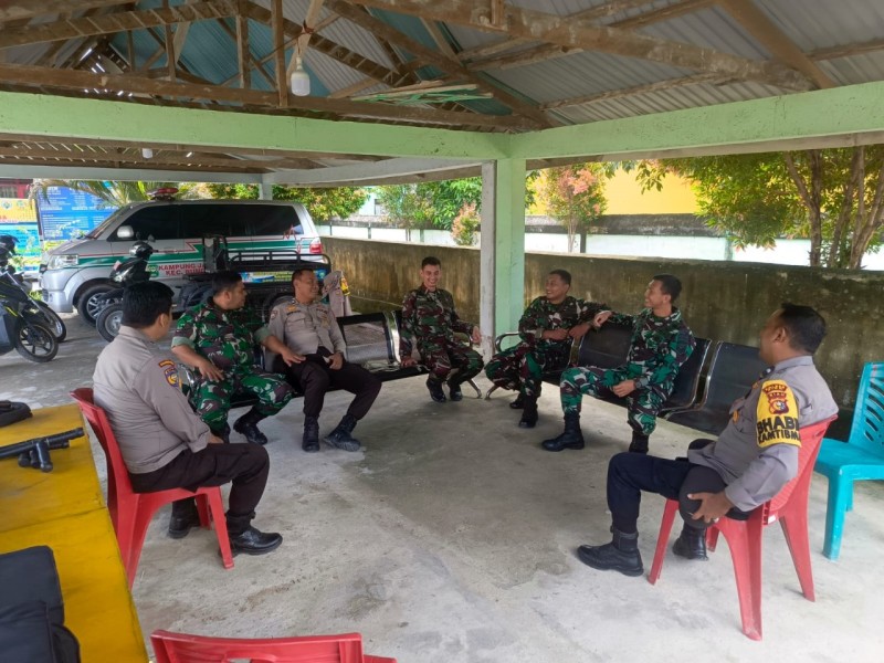 Gabungan TNI-Polri Amankan Posko PSU di Jayapura: Pastikan Keamanan dan Kenyamanan Warga Bungaraya Jelang Pemilu Ulang