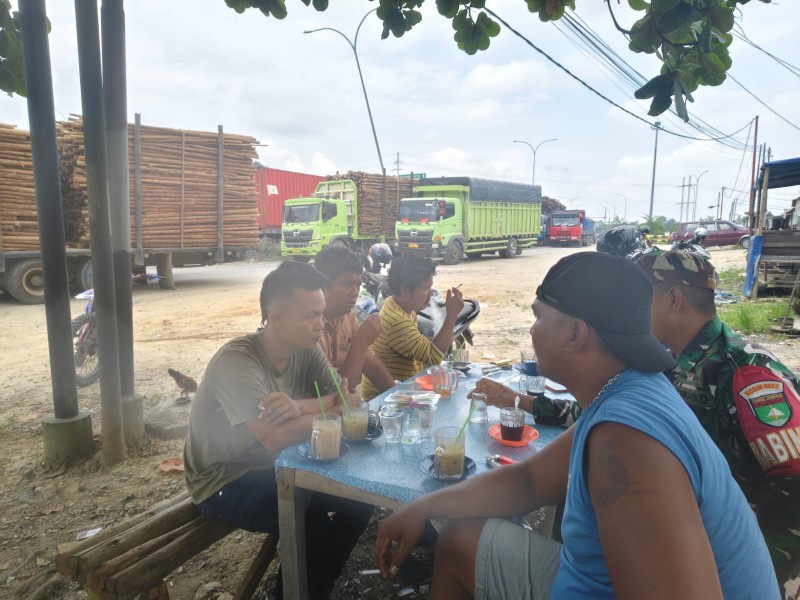 Aksi Blokir Jalan Minas–Perawang Memasuki Hari Kedua, Warga Tuntut Tindakan Nyata Pemerintah