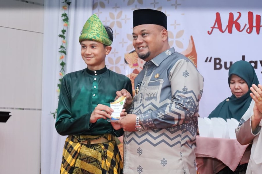 Wabup Siak Saksikan Festival Budaya SD Alam Sahabat Qur’an, Tekankan Ruang Tumbuh Anak