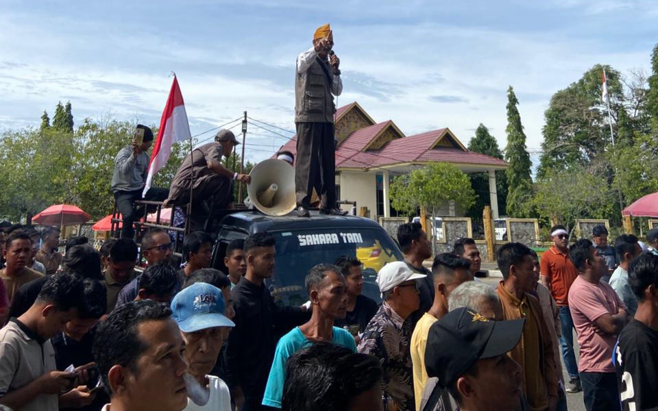 Warga Terdampak Limbah PKS PT RSM Desak Penutupan Pabrik, DPRD Rokan Hulu Diminta Gelar Dengar Pendapat