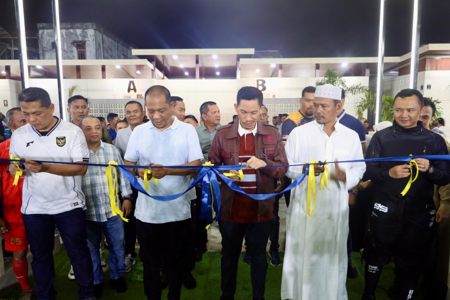 Bupati Aceh Barat Resmikan Lapangan Mini Soccer Bumi Teuku Umar di Meulaboh